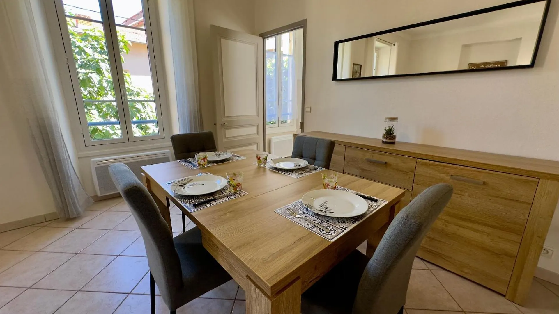Apartment Soleil Et Confort - Appartement Moderne A Nice France