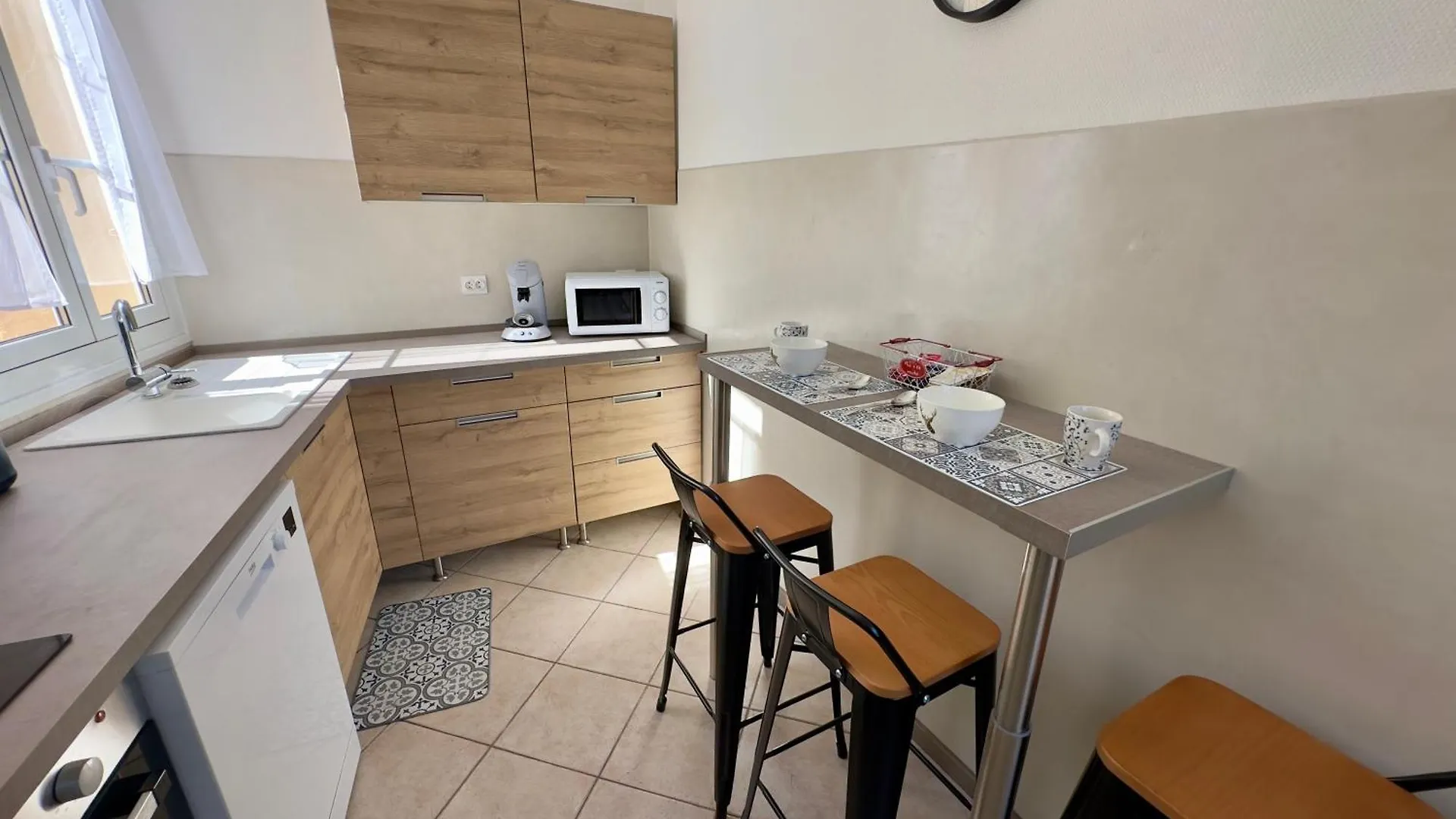 Soleil Et Confort - Appartement Moderne A Nice 0*,  France